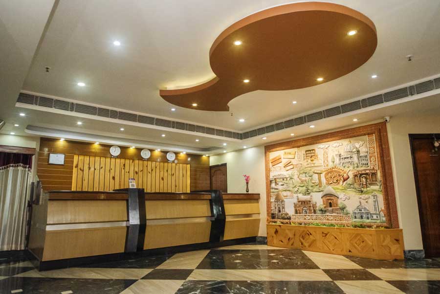 reception-of-hotel-haveli-in-krishnanagar-2